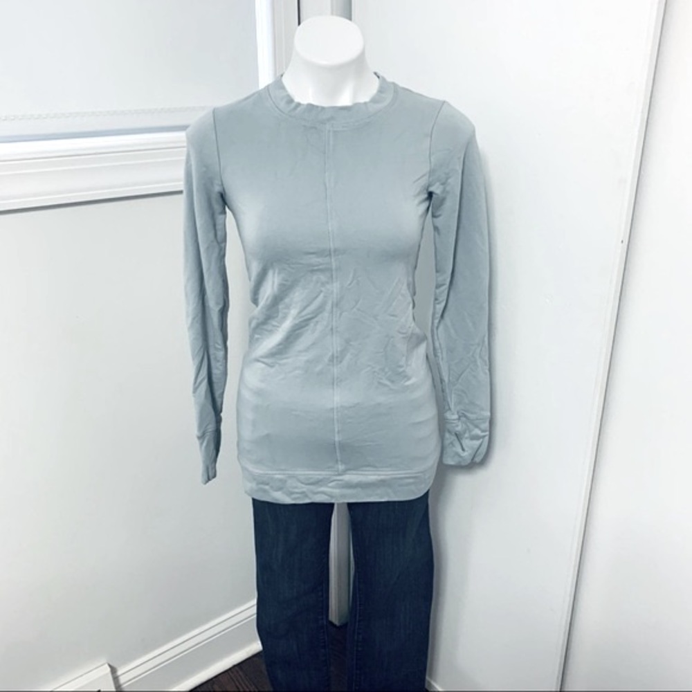 Eddie Bauer lightweight active tunic top